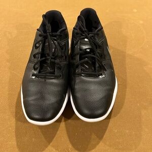 Nike men’s golf shoes